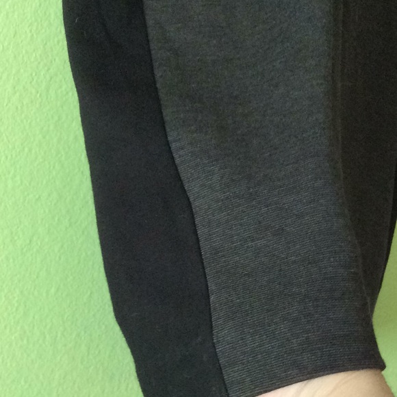 SagHarbor NWOT Business Skirt Color Block  Slim Stretchy Black Dark Gray - Picture 2 of 5